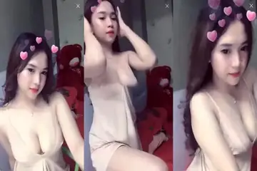 Cewek cantik kayak bidadari pamer body bikin ngaceng maksimal poster